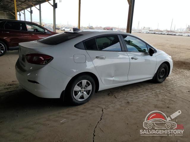 1G1BC5SM0J7150754 2018 CHEVROLET CRUZE photo no. 3