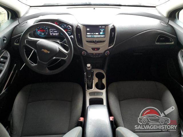 1G1BC5SM0J7150754 2018 CHEVROLET CRUZE photo no. 8