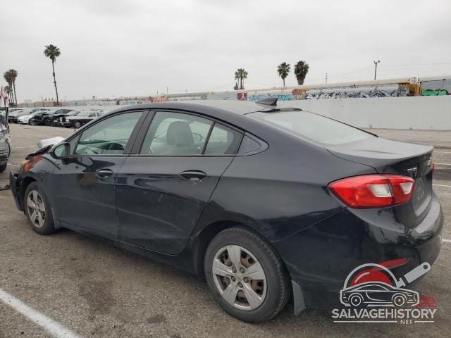 1G1BC5SM3J7227410 2018 CHEVROLET CRUZE photo no. 2