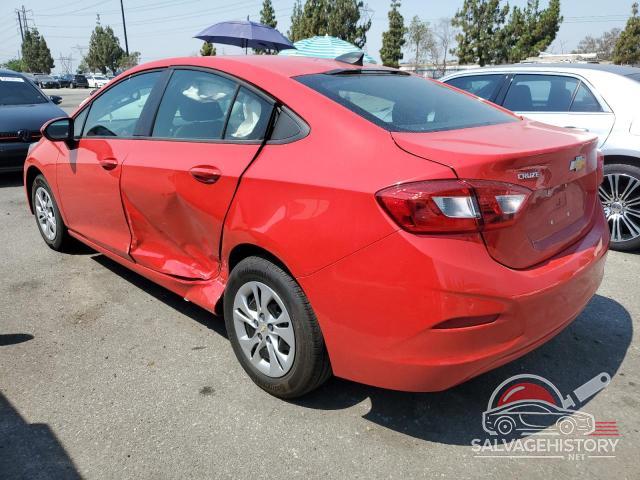 1G1BC5SM2K7120902 2019 CHEVROLET CRUZE photo no. 2