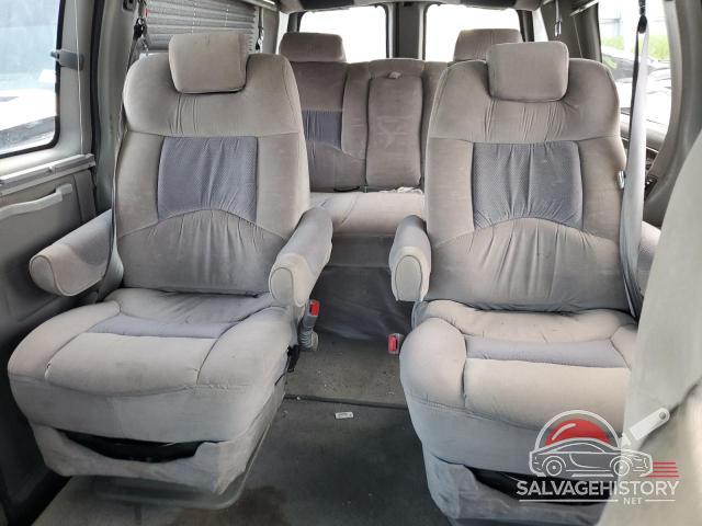 1GBFG15TX31234387 2003 CHEVROLET EXPRESS photo no. 10