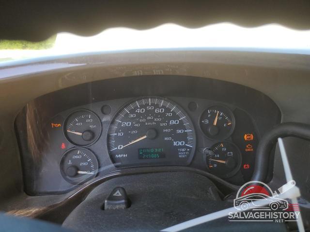 1GBFG15TX31234387 2003 CHEVROLET EXPRESS photo no. 9