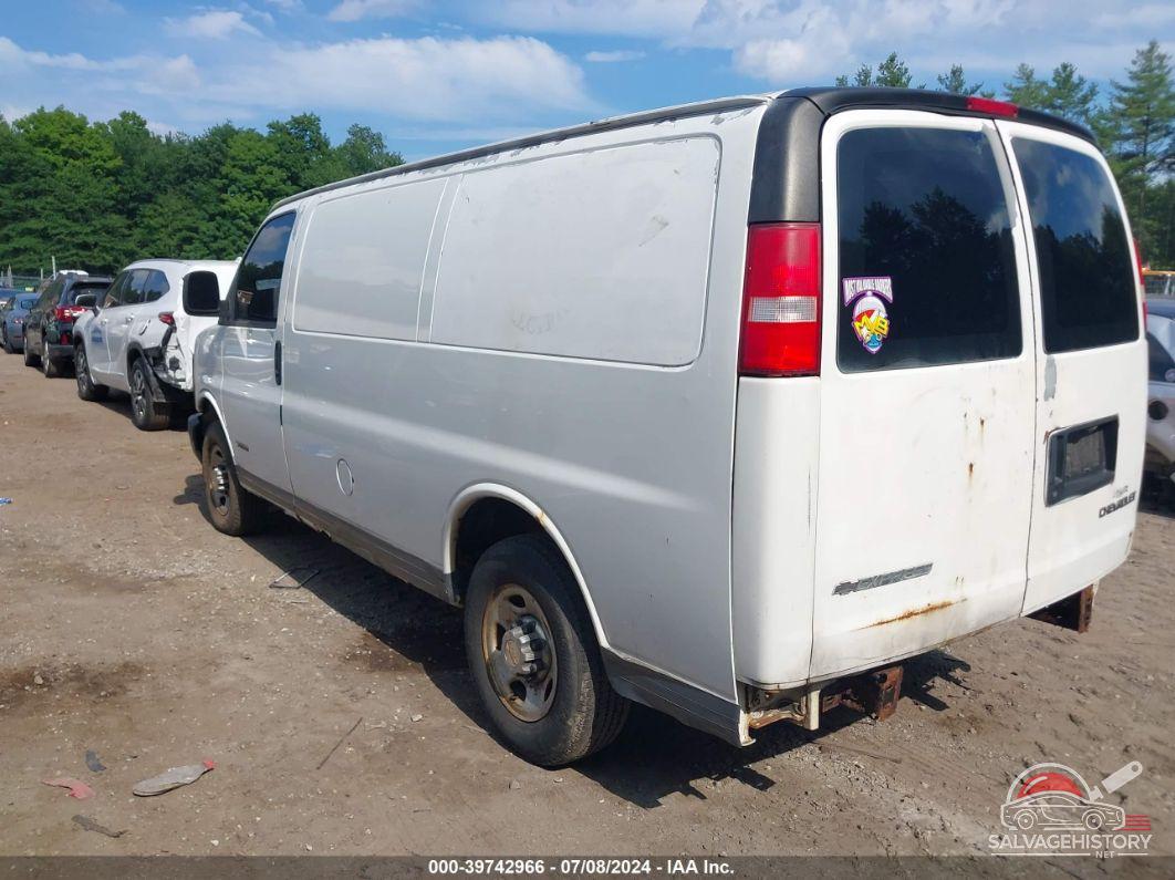 1GCGG25VX41170103 2004 CHEVROLET EXPRESS photo no. 3