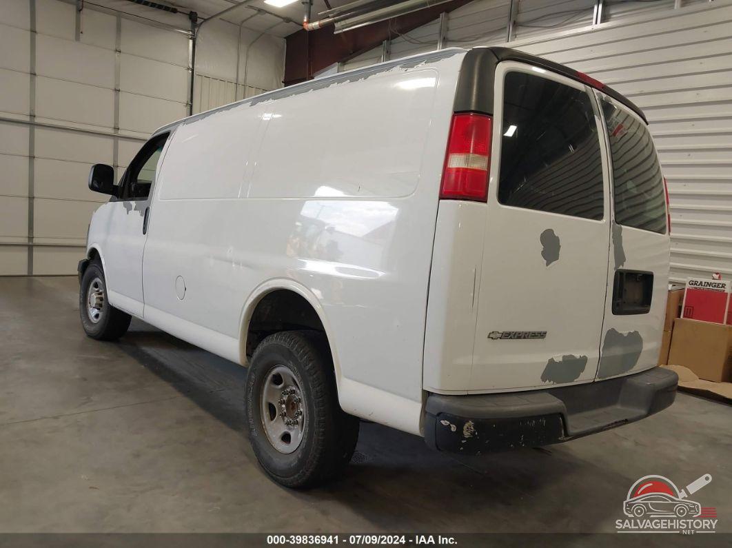 1GCGG25VX71212063 2007 CHEVROLET EXPRESS photo no. 3