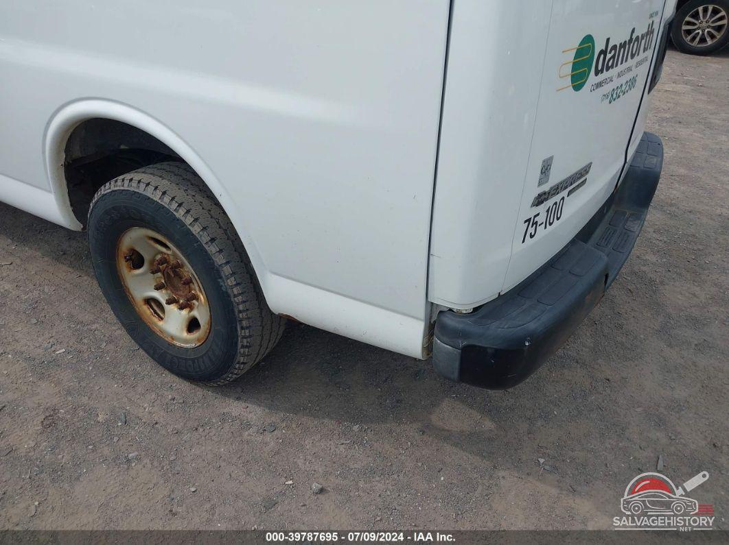 1GCWGFCF4F1129094 2015 CHEVROLET EXPRESS 2500 photo no. 6