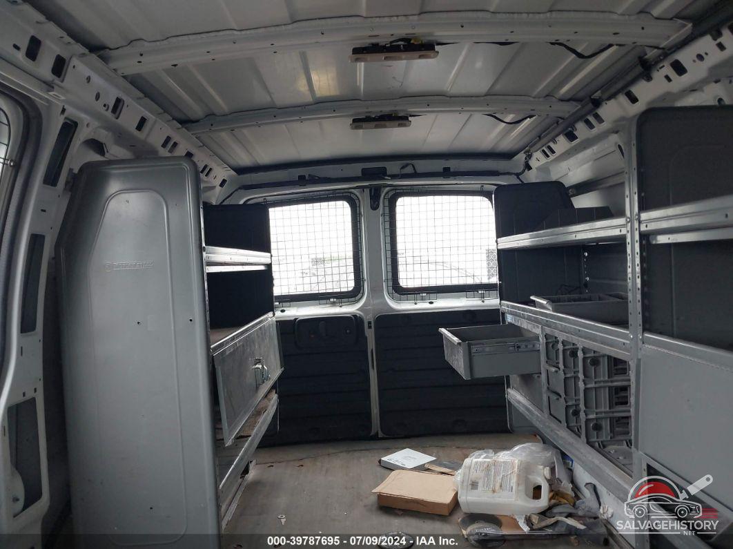 1GCWGFCF4F1129094 2015 CHEVROLET EXPRESS 2500 photo no. 8