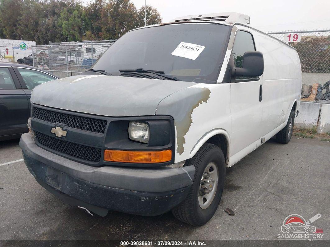 1GCZGUCG1C1105051 2012 CHEVROLET EXPRESS G3500 photo no. 2