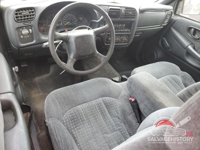 1GCCS19W718158651 2001 CHEVROLET S10 photo no. 8