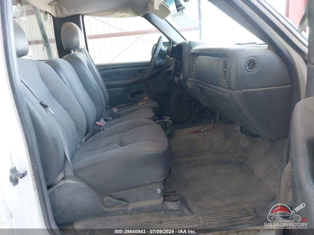 1GCEC14X23Z320169 2003 CHEVROLET SILVERADO 1500 photo no. 5