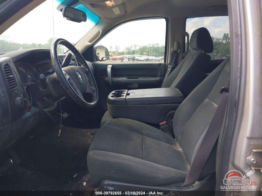 3GCEC13J48G303278 2008 CHEVROLET SILVERADO 1500 photo no. 5
