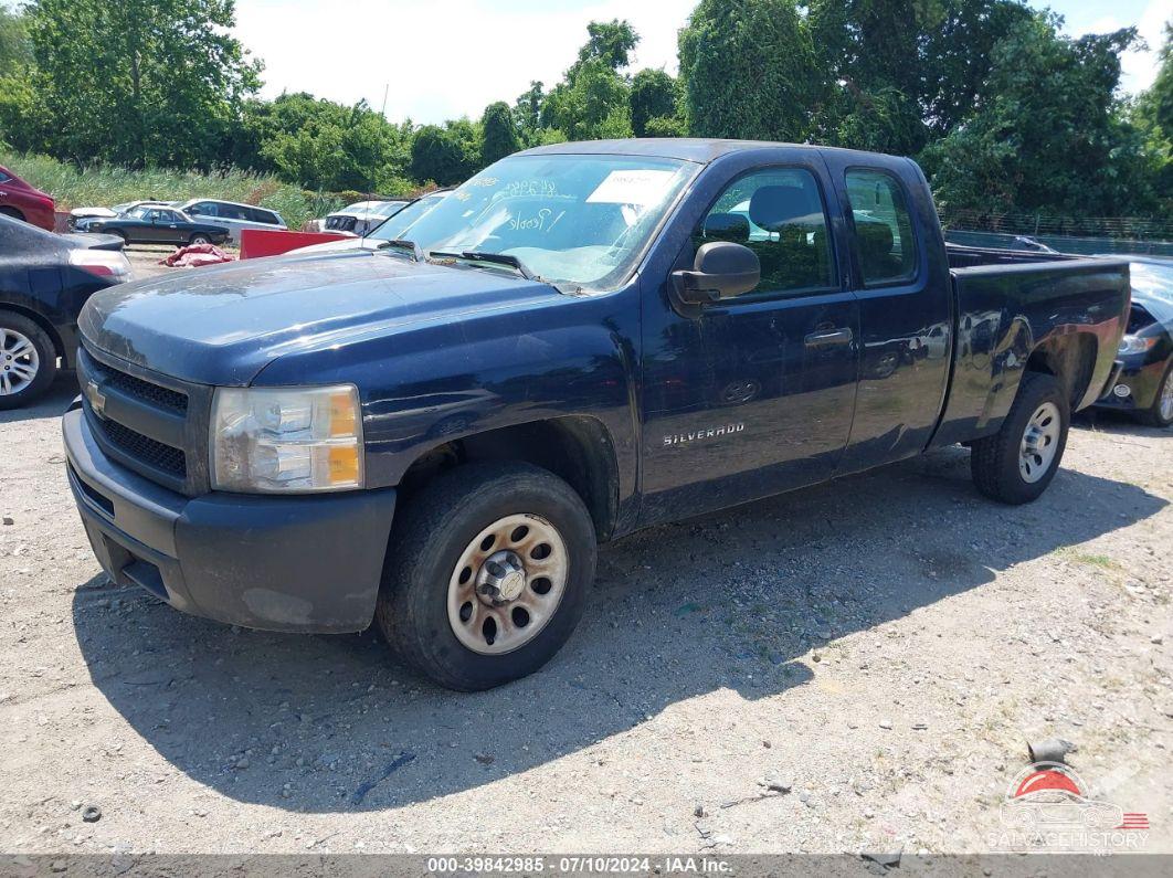 1GCRCPEX9BZ297099 2011 CHEVROLET SILVERADO 1500 photo no. 2