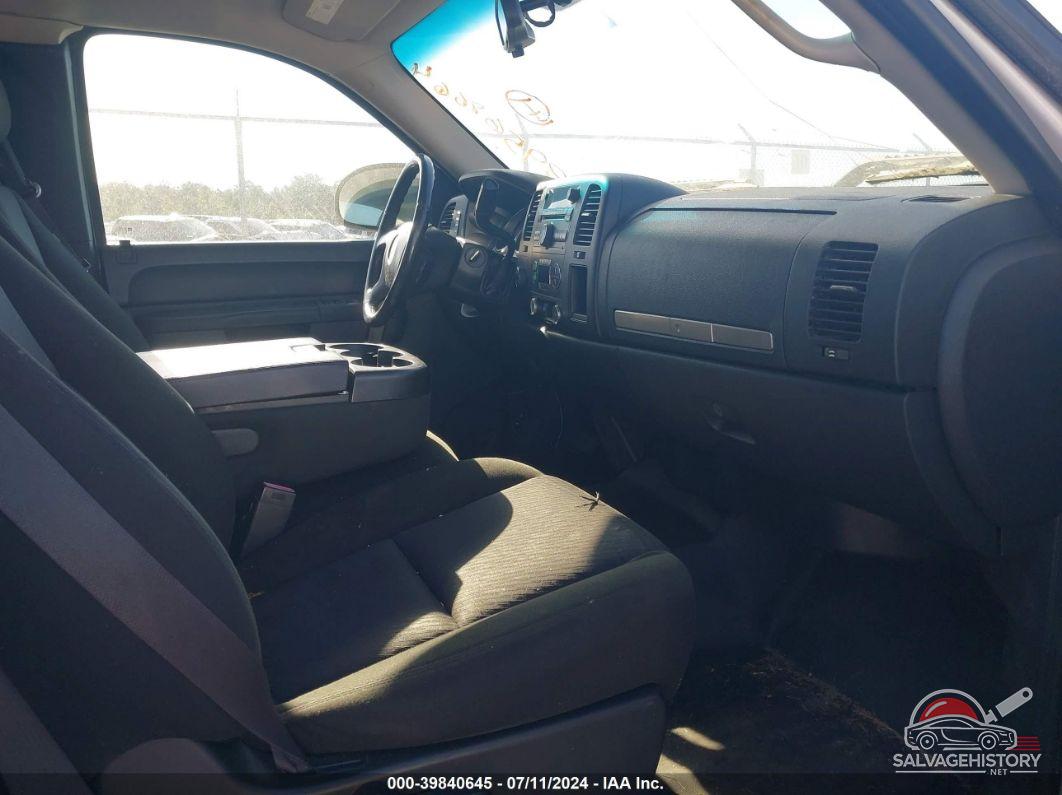 1GCRKSE34BZ270332 2011 CHEVROLET SILVERADO 1500 photo no. 5