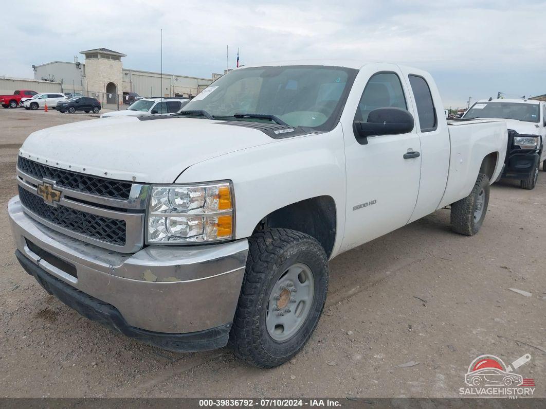 1GC2CVCG3BZ441271 2011 CHEVROLET SILVERADO photo no. 2