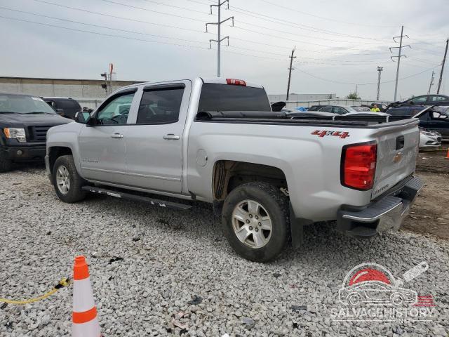 3GCUKREC7JG460644 2018 CHEVROLET SILVERADO photo no. 2