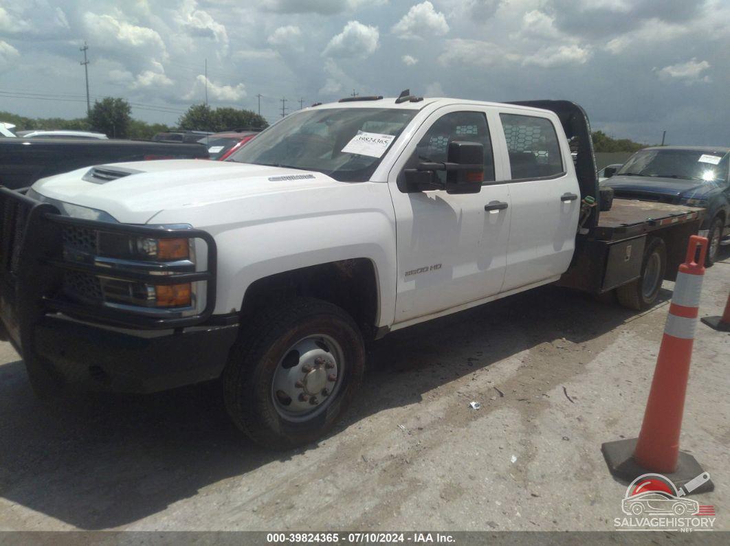 1GB4KVCY3KF180041 2019 CHEVROLET SILVERADO photo no. 2