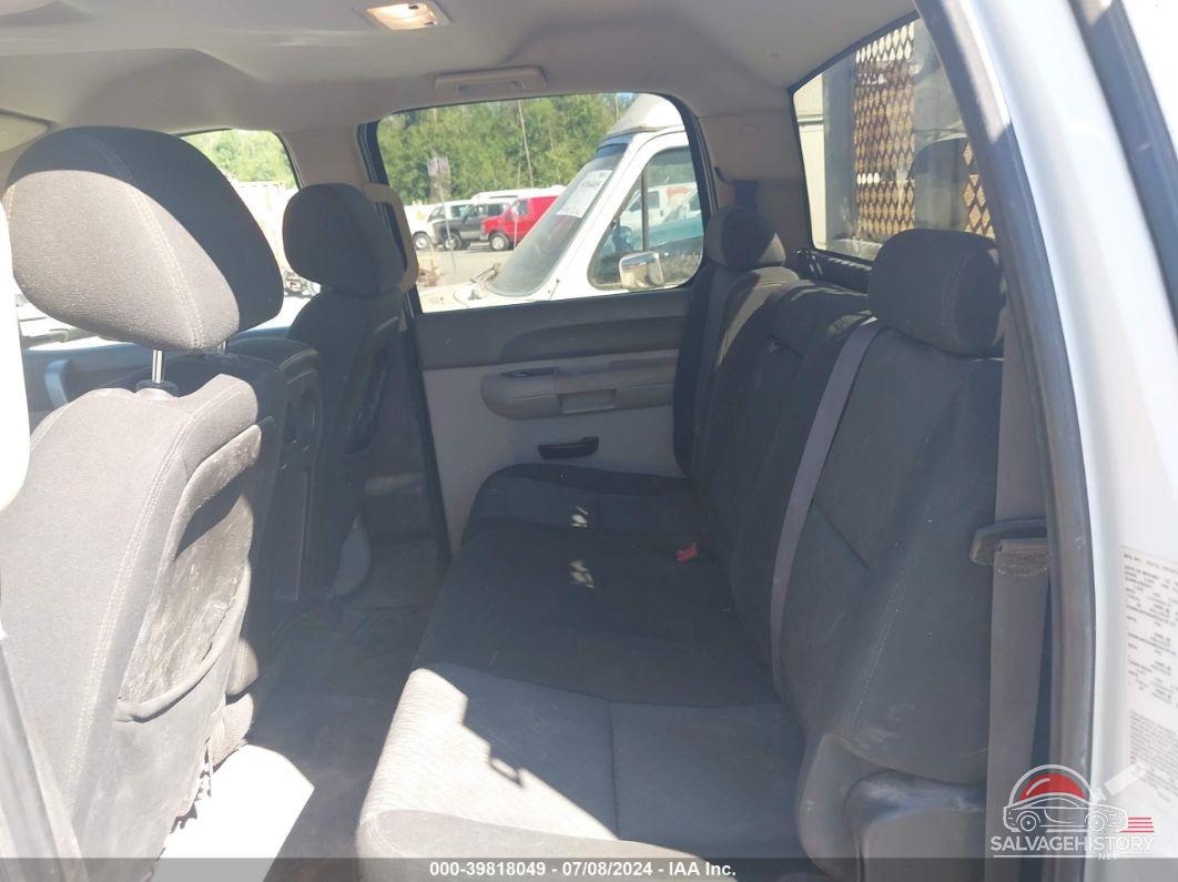 1GB4CZCL5BF180003 2011 CHEVROLET SILVERADO 3500HD CHASSIS photo no. 6