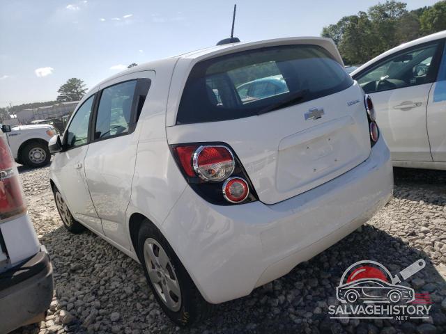 1G1JA6SH3F4189230 2015 CHEVROLET SONIC photo no. 2