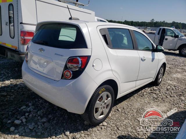 1G1JA6SH3F4189230 2015 CHEVROLET SONIC photo no. 3