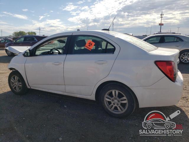 1G1JC5SH5F4145962 2015 CHEVROLET SONIC photo no. 2