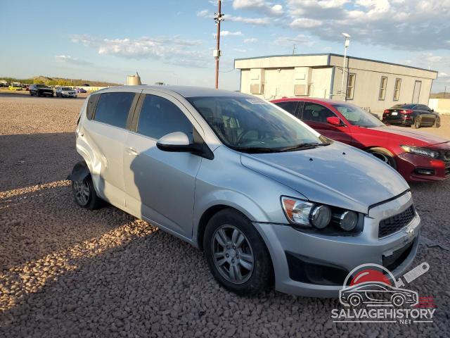 1G1JC6SB5G4145561 2016 CHEVROLET SONIC photo no. 4