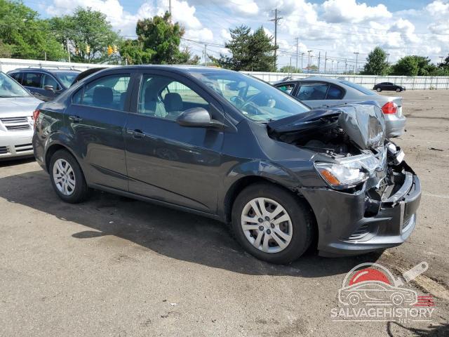 1G1JB5SB7K4132364 2019 CHEVROLET SONIC photo no. 4