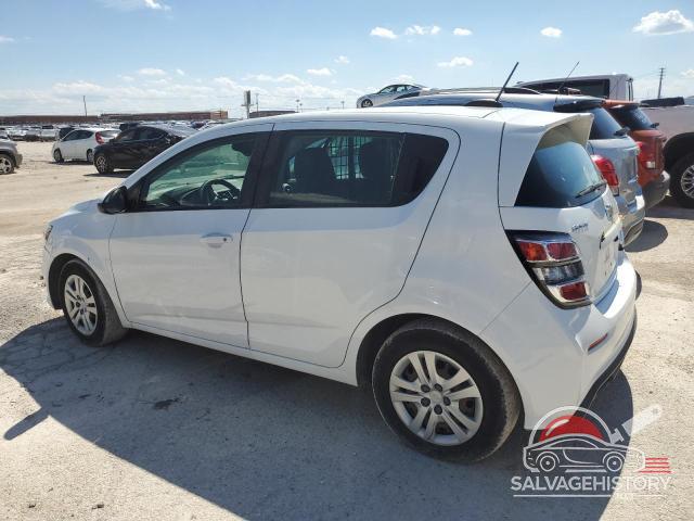 1G1JG6SB3L4111990 2020 CHEVROLET SONIC photo no. 2