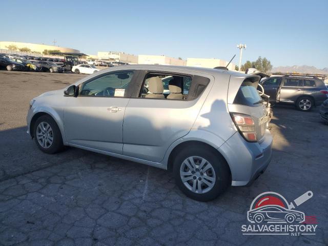 1G1JG6SB3L4133150 2020 CHEVROLET SONIC photo no. 2