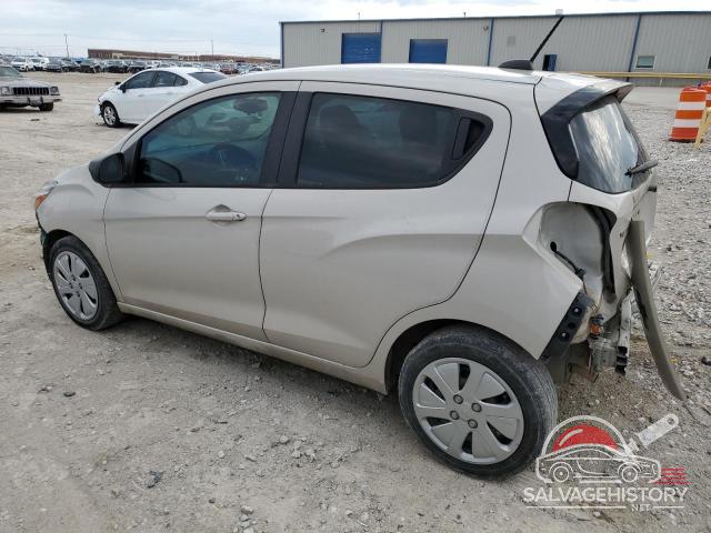 KL8CB6SAXJC470657 2018 CHEVROLET SPARK photo no. 2