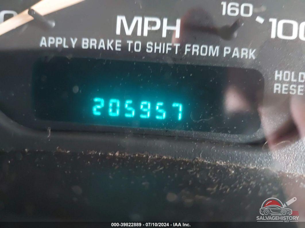 3GNFK16T91G279318 2001 CHEVROLET SUBURBAN 1500 photo no. 7