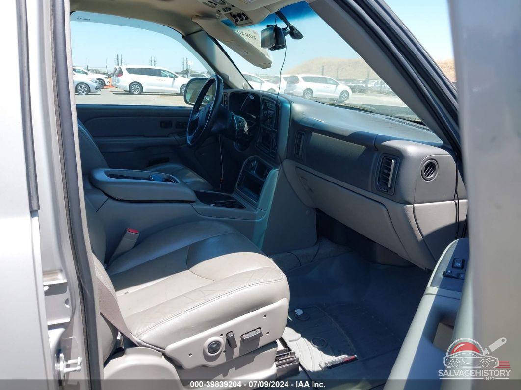 1GNFK16T84J246538 2004 CHEVROLET SUBURBAN 1500 photo no. 5
