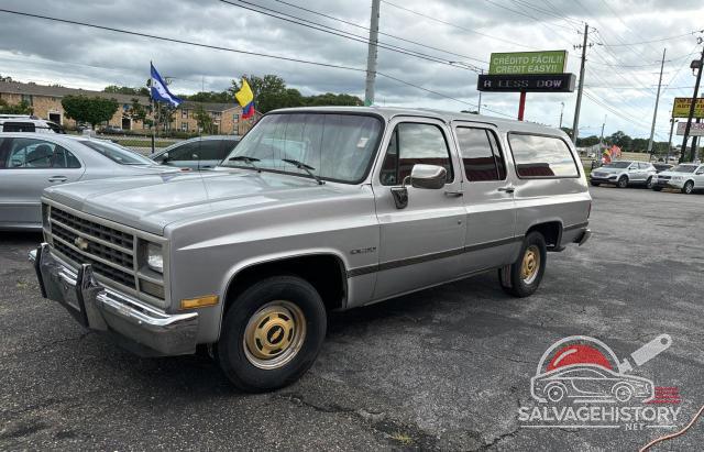 1GNER16K2KF155893 1989 CHEVROLET SUBURBAN photo no. 2