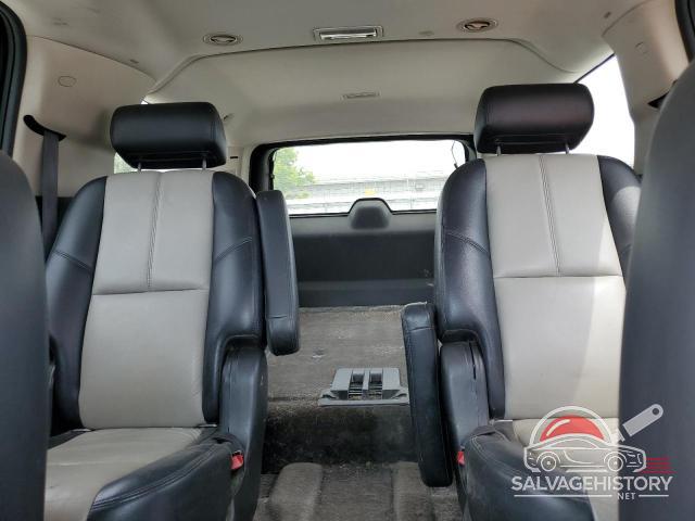 3GNFK16388G268577 2008 CHEVROLET SUBURBAN photo no. 10