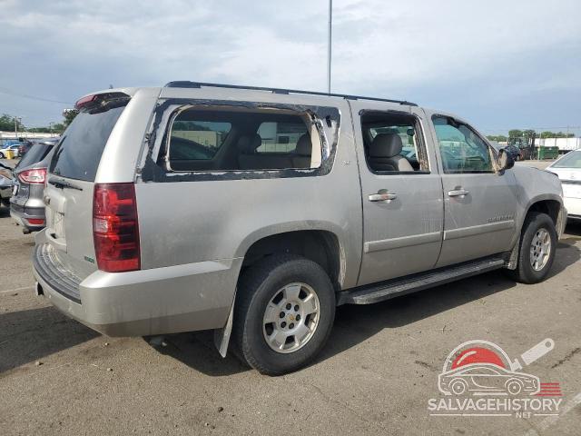 3GNFK163X8G273313 2008 CHEVROLET SUBURBAN photo no. 3