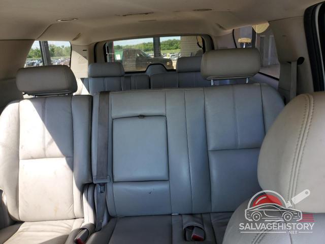 1GNFC26079R271674 2009 CHEVROLET SUBURBAN photo no. 10
