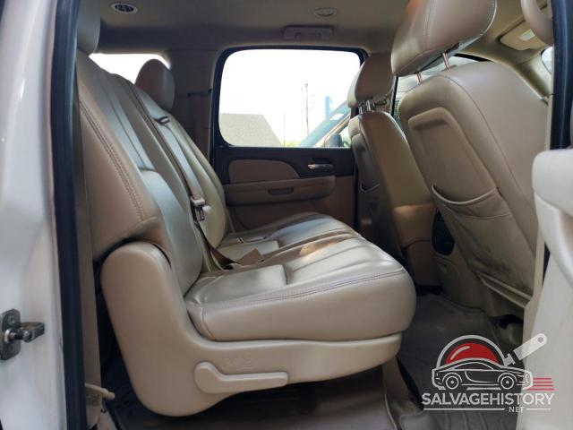 1GNSCHE01BR175502 2011 CHEVROLET SUBURBAN photo no. 11