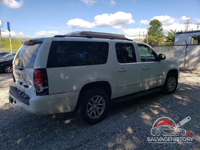 1GNSCHE01BR175502 2011 CHEVROLET SUBURBAN photo no. 3