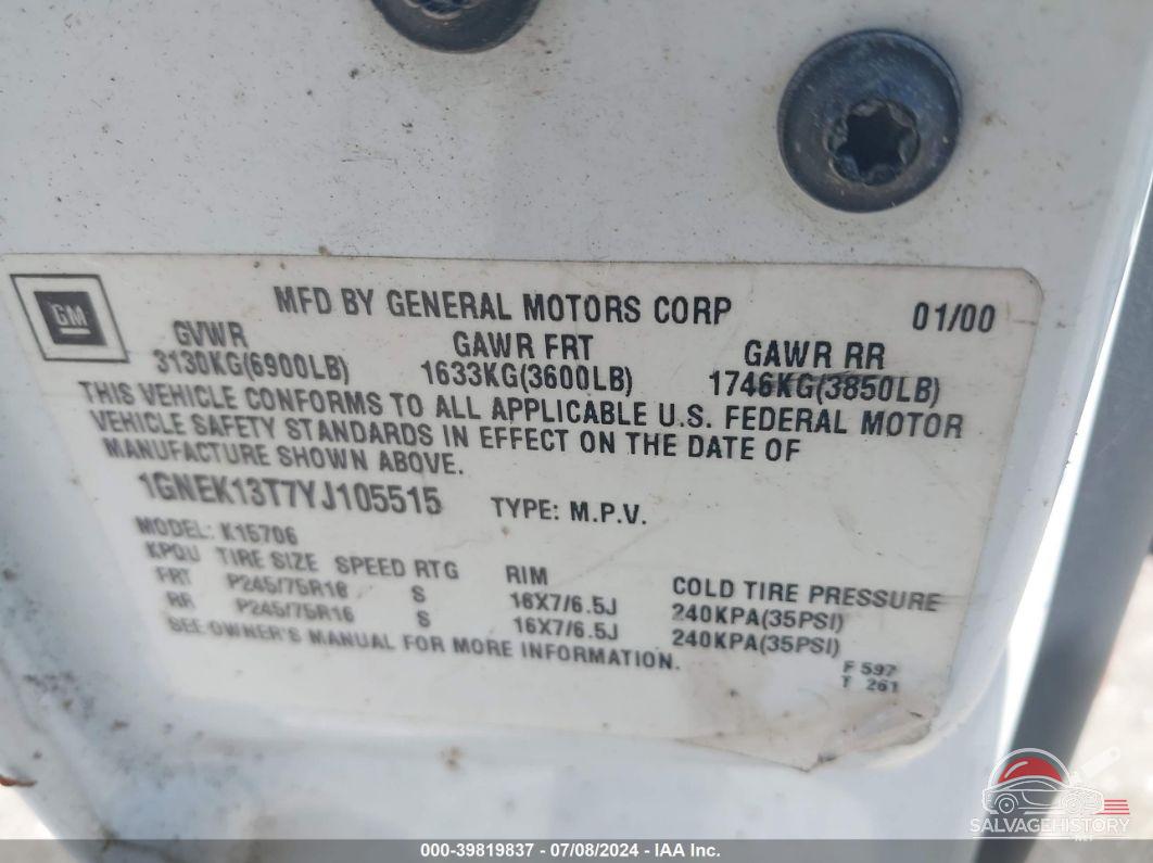 1GNEK13T7YJ105515 2000 CHEVROLET TAHOE photo no. 9