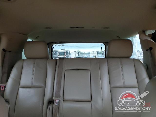 1GNSCBE03BR273055 2011 CHEVROLET TAHOE photo no. 10