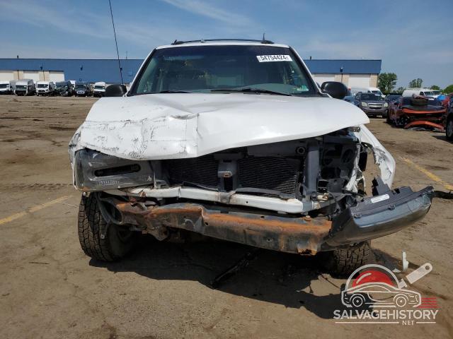 1GNDT13S952299020 2005 CHEVROLET TRAILBLZR photo no. 5