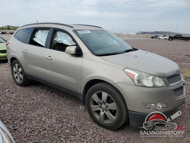 1GNKRLED8BJ181820 2011 CHEVROLET TRAVERSE photo no. 4