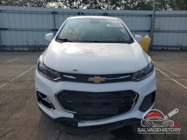 KL7CJKSB9HB245154 2017 CHEVROLET TRAX photo no. 5