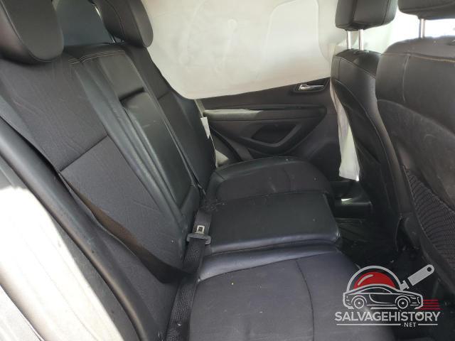 3GNCJLSB9JL262542 2018 CHEVROLET TRAX photo no. 11