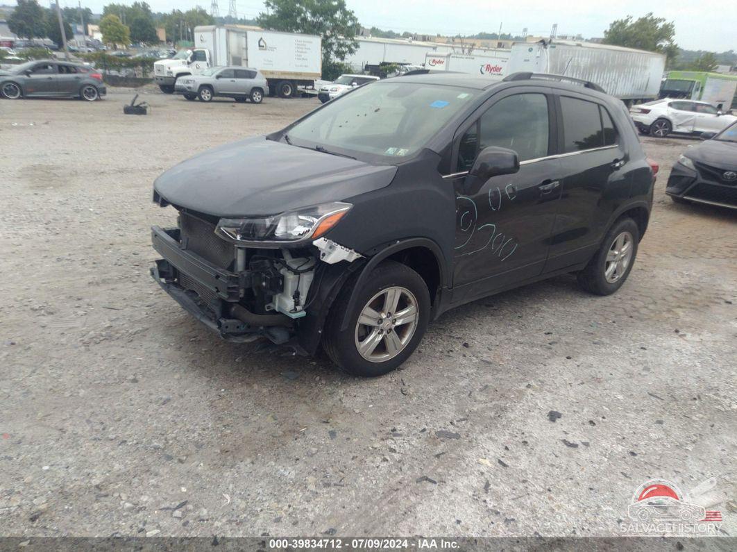 KL7CJPSB6JB645644 2018 CHEVROLET TRAX photo no. 2