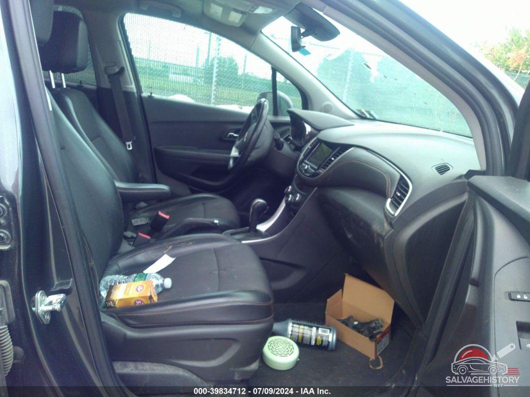 KL7CJPSB6JB645644 2018 CHEVROLET TRAX photo no. 5