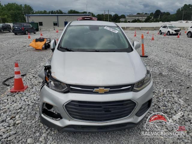 3GNCJKSB9KL384636 2019 CHEVROLET TRAX photo no. 5