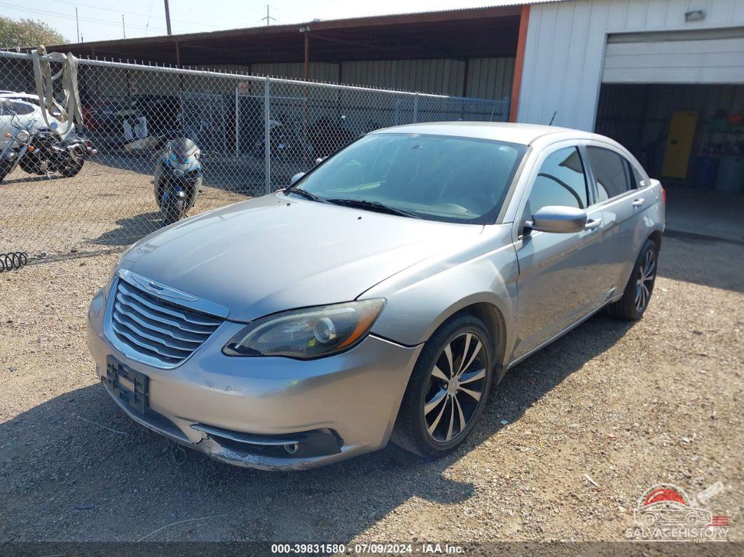 1C3CCBBB1EN153404 2014 CHRYSLER 200 photo no. 2
