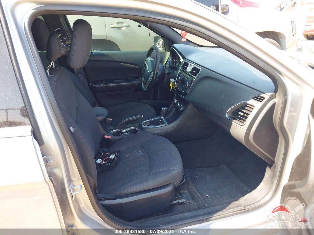 1C3CCBBB1EN153404 2014 CHRYSLER 200 photo no. 5