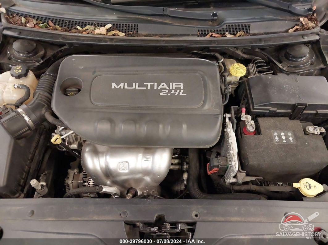 1C3CCCAB2FN747699 2015 CHRYSLER 200 photo no. 10