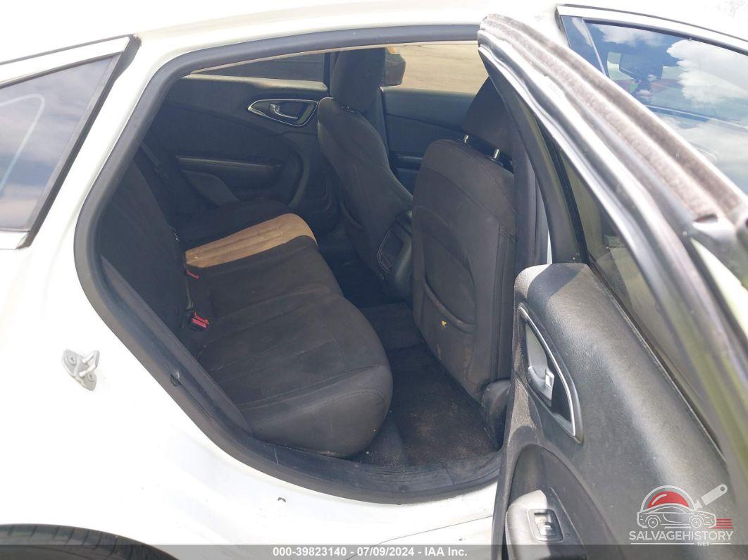 1C3CCCABXFN733954 2015 CHRYSLER 200 photo no. 8