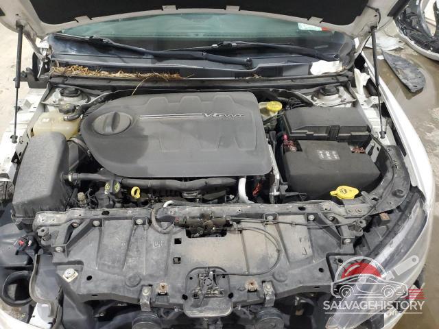 1C3CCCEG4FN606316 2015 CHRYSLER 200 photo no. 11